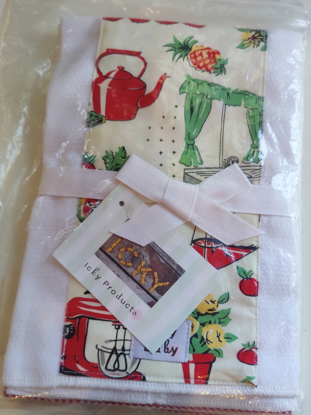 Icky Baby NWT Burp Cloth Set with Retro Red Teapot & Fruit Print
